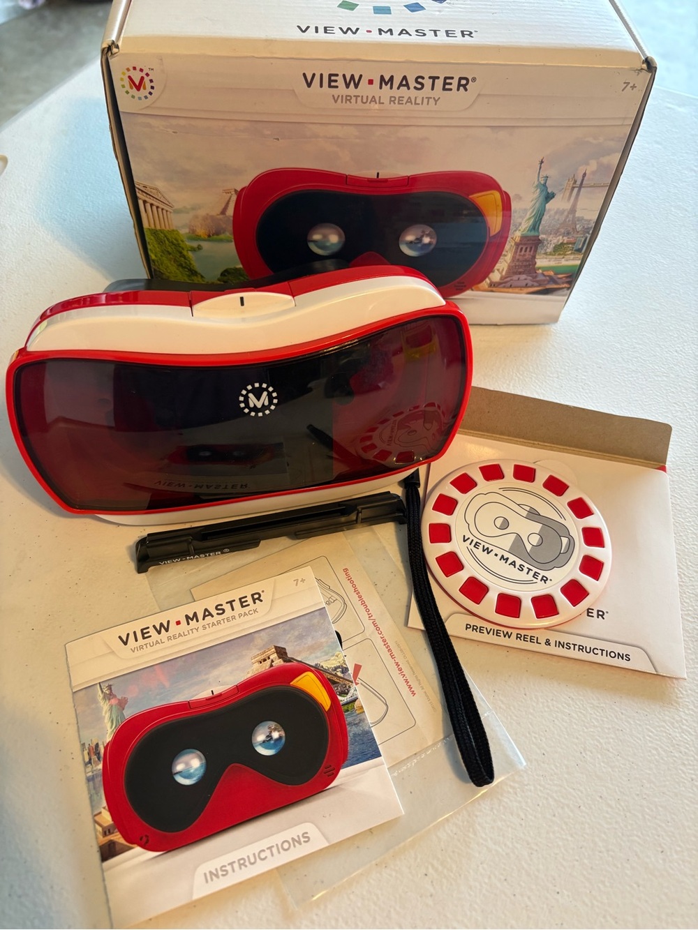 View Master Red & White Virtual Reality Viewer - Brand